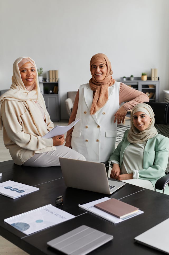 Illustrative image A Women in the Office Together used in Accordemy®'s training on Diversity, Equity, and Inclusion