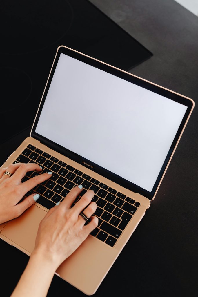 Illustrative image of Person Using a Laptop used in Accordemy®'s training on Presuasive Communications.