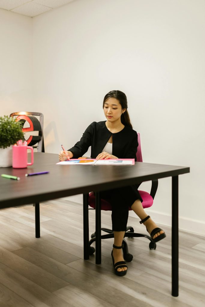 Illustrative image of A Woman in Business Attire Working in an Office
used in Accordemy®'s Advanced Business Writing