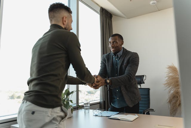 Illustrative image Man Gets the Job  used in Accordemy®'s training on Employee Recruitment