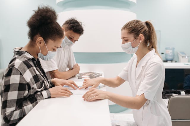 Illustrative image Medical Staff in Surgical Masks used in Accordemy®'s training on Ethics and Professional Issues in Nursing